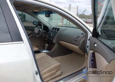 2011 Nissan Altima 2.5 S from USA, damaged, VIN 1N4AL2AP3BN444553